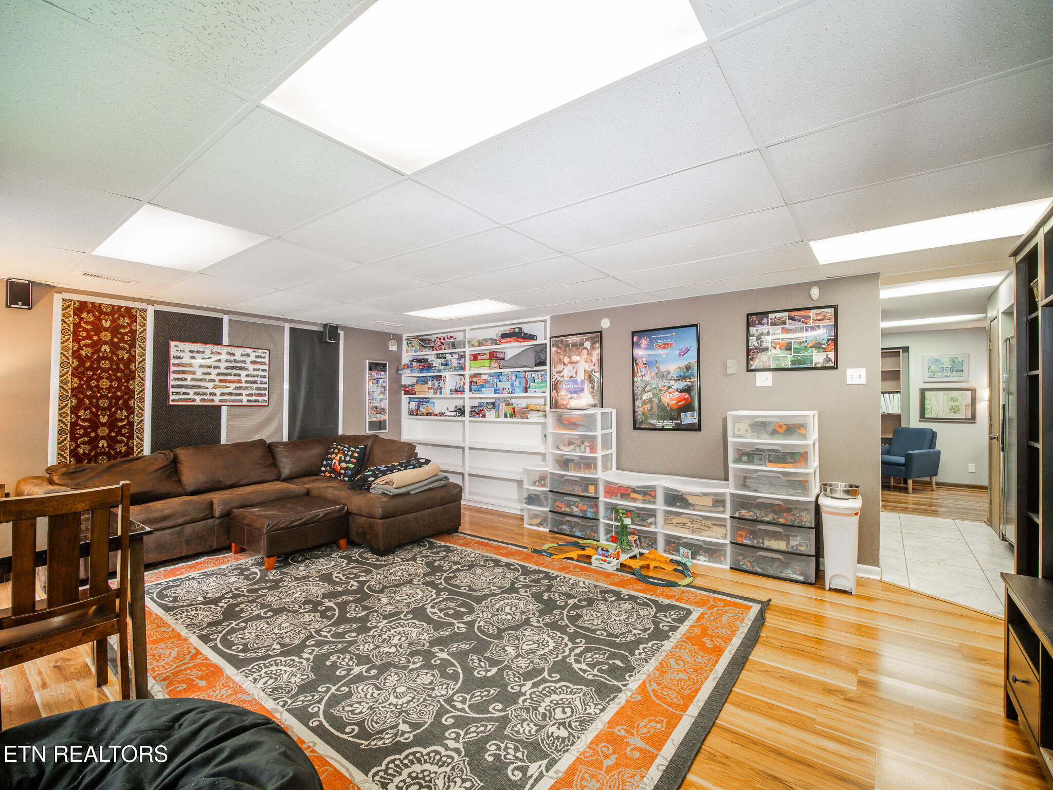 331 Louisiana Avenue Oak Ridge, TN 37830 - Photo 39 of 48 Basement Family Room