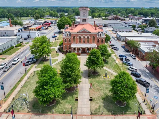 $504,250 | 115 Cherokee Court, Good Hope, GA 30641