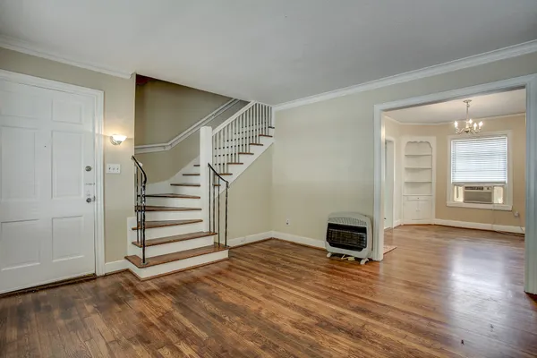 $1,325 | 1935 Richmond Avenue, Unit 1, Houston, TX 77098