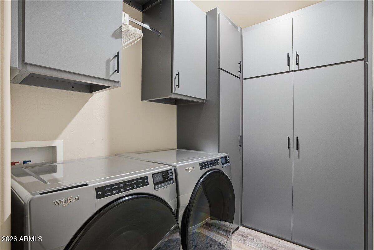 6150 North Stratford Court Rimrock, AZ 86335 - Photo 34 of 60 a utility room with dryer and washer