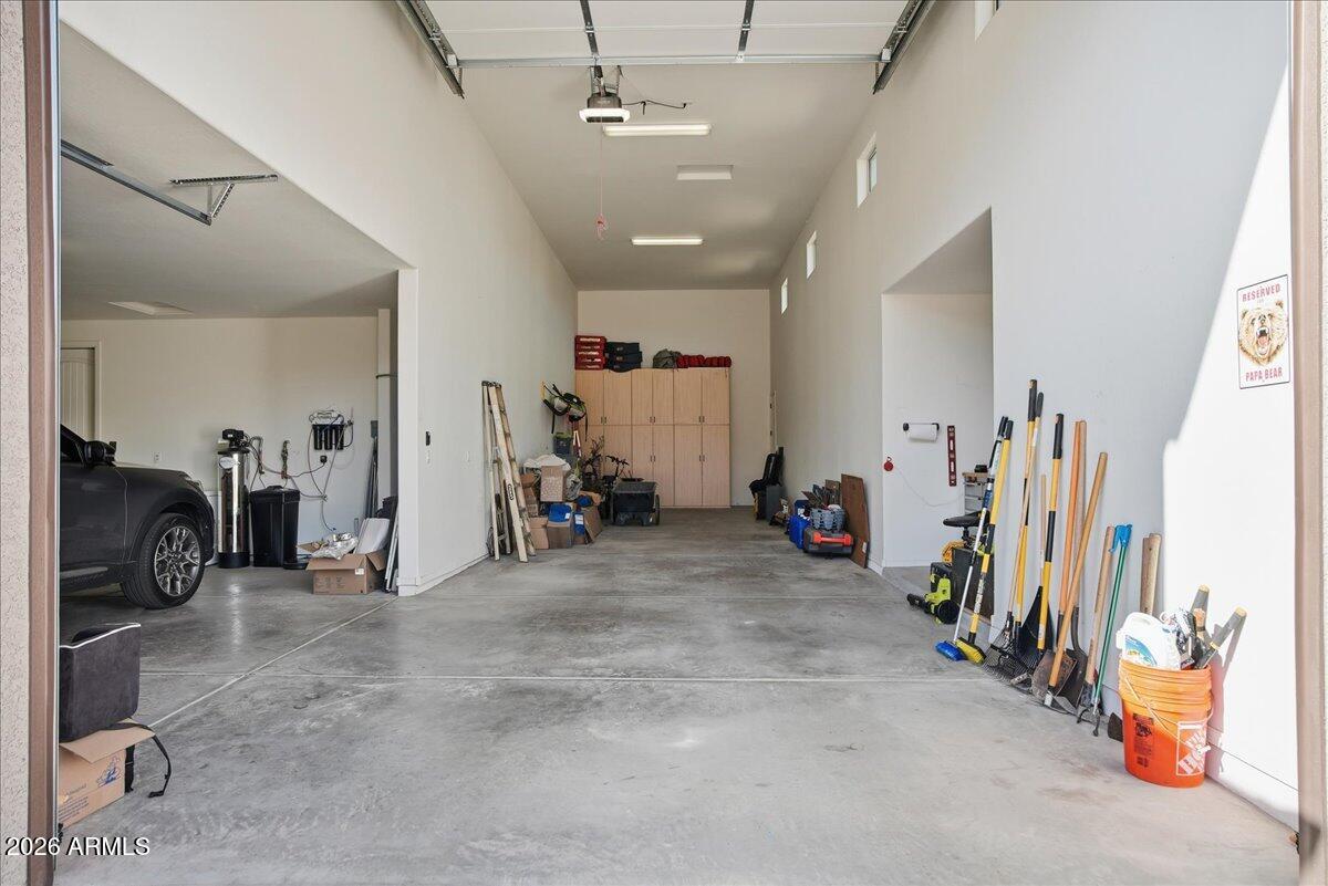 6150 North Stratford Court Rimrock, AZ 86335 - Photo 43 of 60 46-Garage