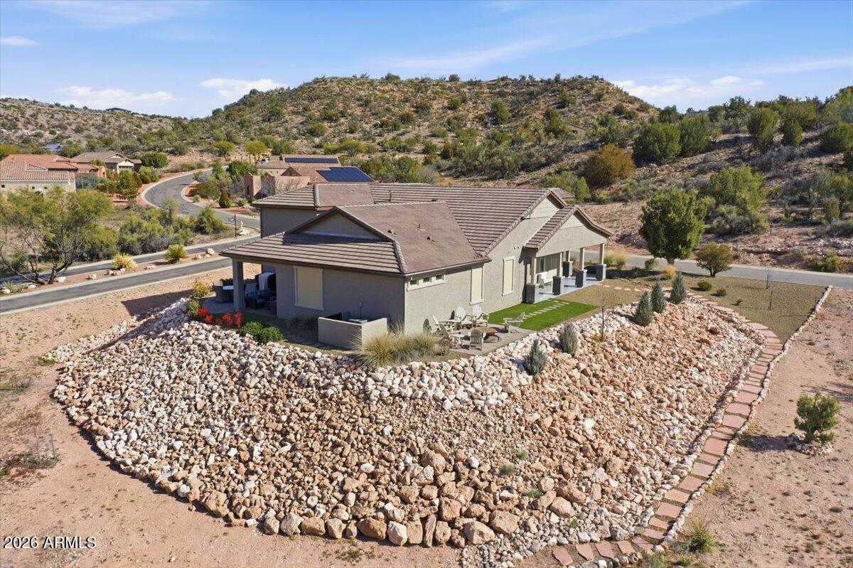 6150 North Stratford Court Rimrock, AZ 86335 - Photo 52 of 60 a aerial view of a house with a yard