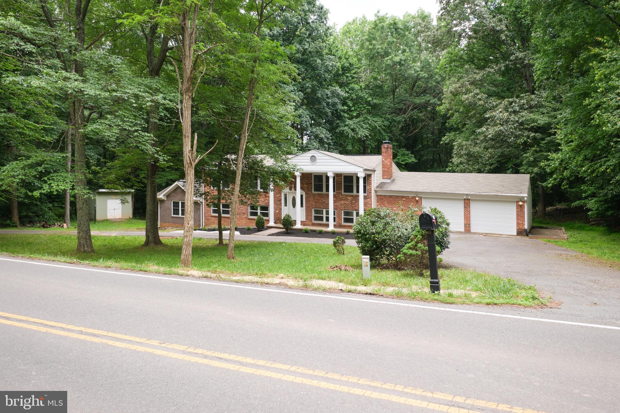 12718 Kahns Road Manassas, VA 20112 - Photo 30 of 37 Beautiful Home