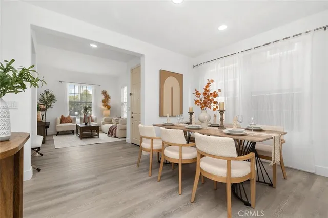 $2,048,800 | 31 Dinuba, Irvine, CA 92602