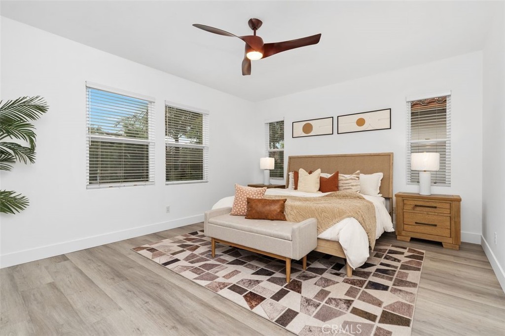 31 Dinuba Irvine, CA 92602 - Photo 22 of 67 Primary Suite
