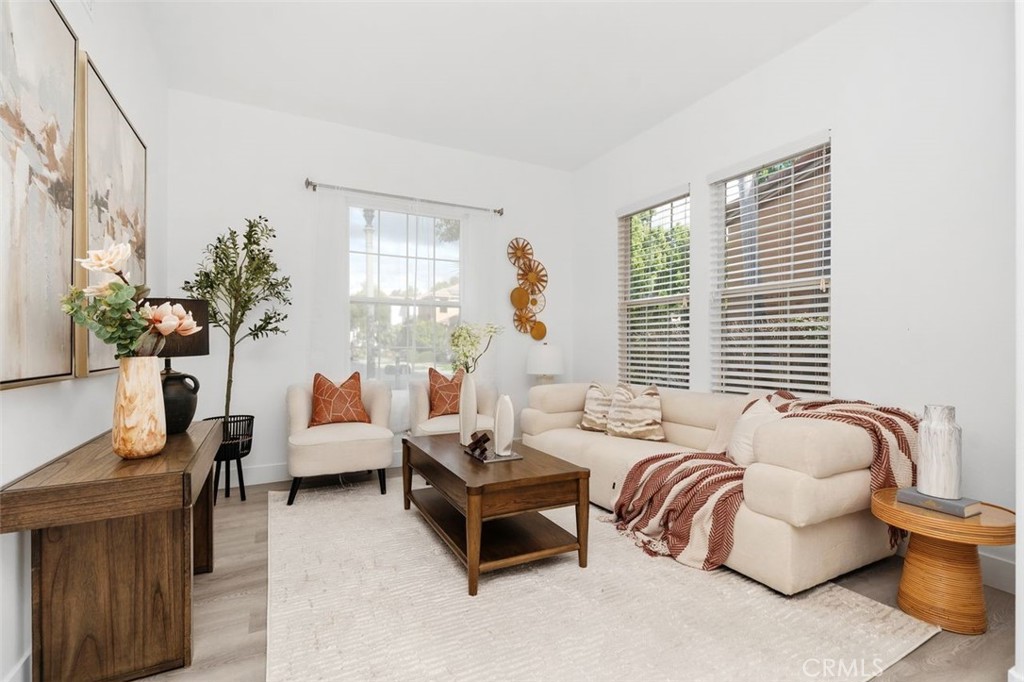 31 Dinuba Irvine, CA 92602 - Photo 6 of 67