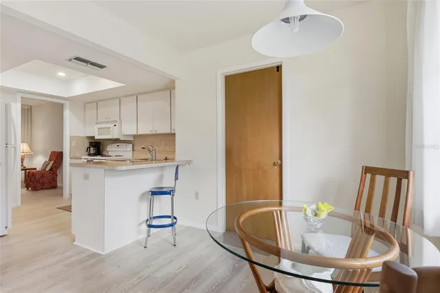 $245,900 | 430 Botticelli Drive, Unit 430, Nokomis, FL 34275