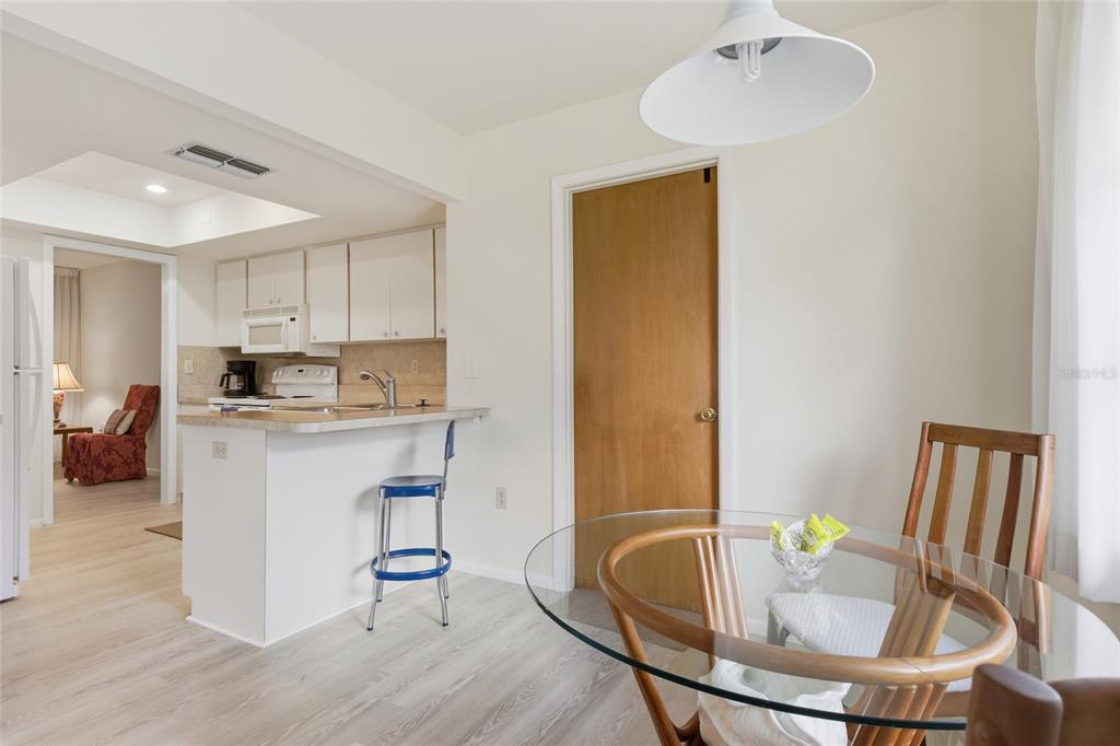 430 Botticelli Drive, Unit 430 Nokomis, FL 34275 - Photo 18 of 51