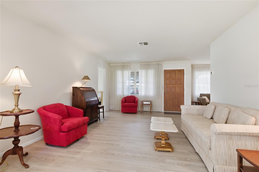 430 Botticelli Drive, Unit 430 Nokomis, FL 34275 - Photo 7 of 51