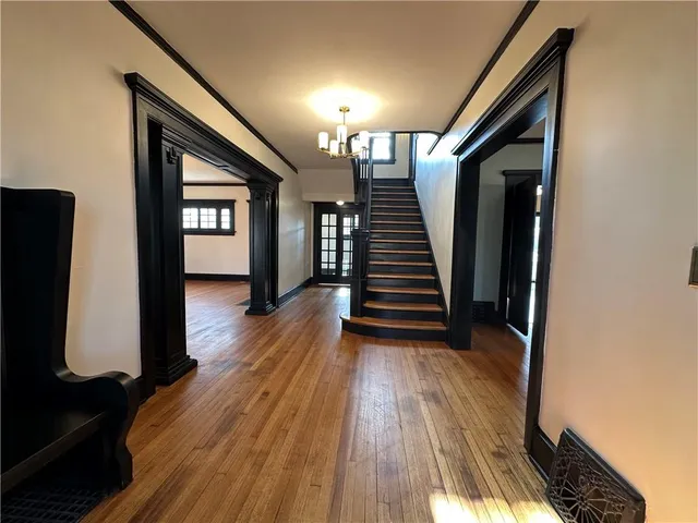 $355,000 | 1615 Main Street, Lexington, MO 64067