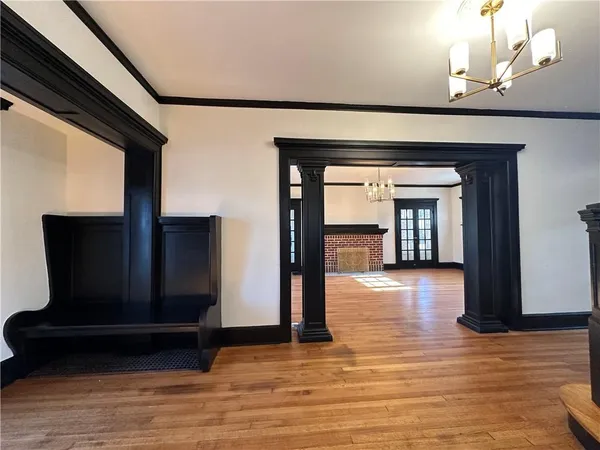 $355,000 | 1615 Main Street, Lexington, MO 64067