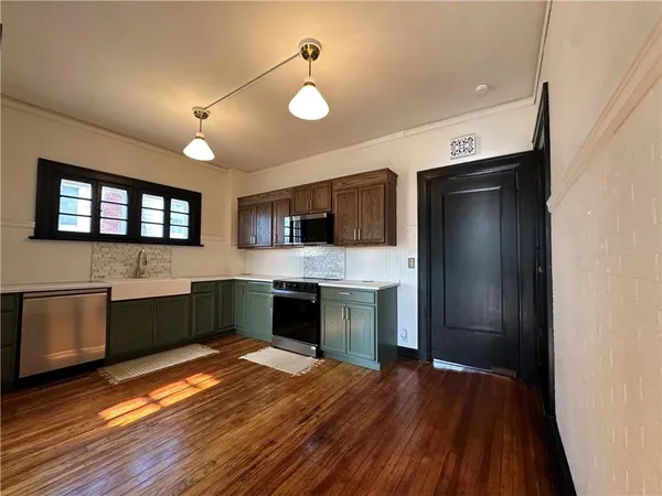 $355,000 | 1615 Main Street, Lexington, MO 64067