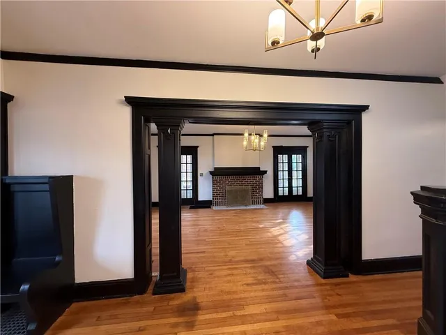 $355,000 | 1615 Main Street, Lexington, MO 64067