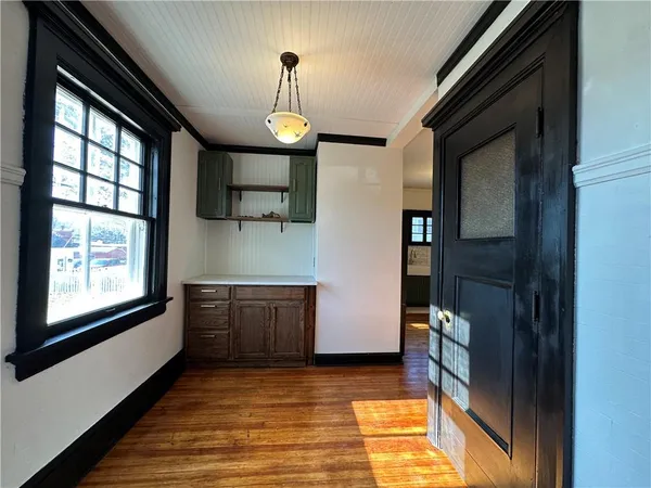 $355,000 | 1615 Main Street, Lexington, MO 64067