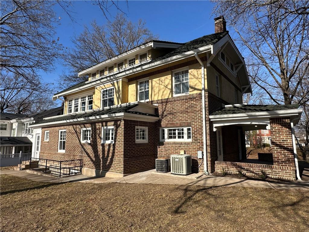 1615 Main Street Lexington, MO 64067 - Photo 4 of 73