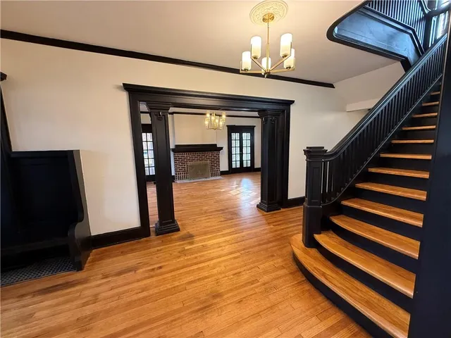 $355,000 | 1615 Main Street, Lexington, MO 64067