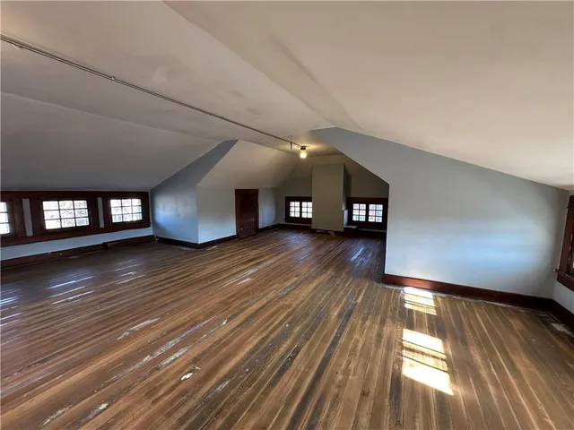 $355,000 | 1615 Main Street, Lexington, MO 64067