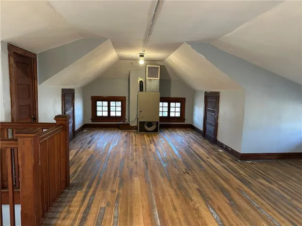 $355,000 | 1615 Main Street, Lexington, MO 64067
