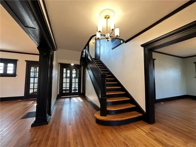 $355,000 | 1615 Main Street, Lexington, MO 64067