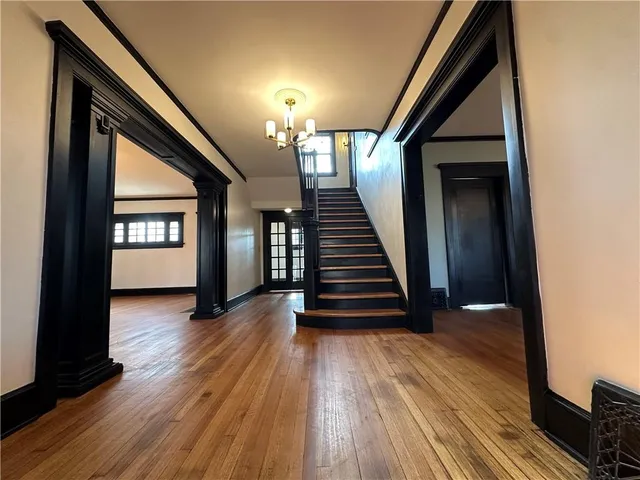 $355,000 | 1615 Main Street, Lexington, MO 64067