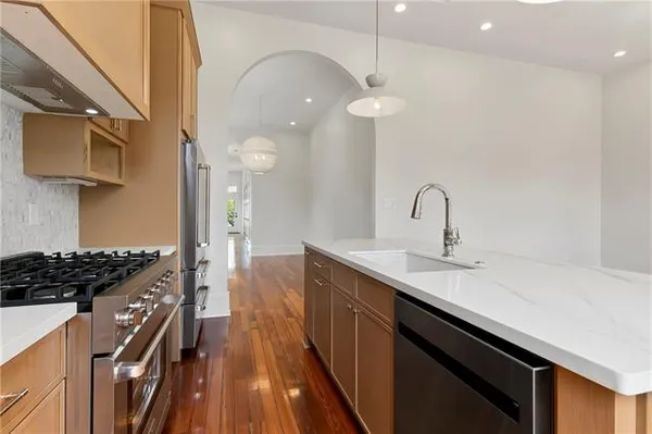 $725,000 | 4538 South Saratoga Street, New Orleans, LA 70115