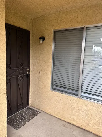 $2,100 | 2612 Huntsman Avenue, Selma, CA 93662