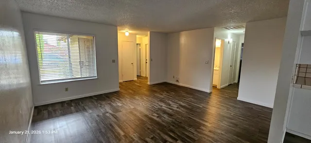 $2,100 | 2612 Huntsman Avenue, Selma, CA 93662