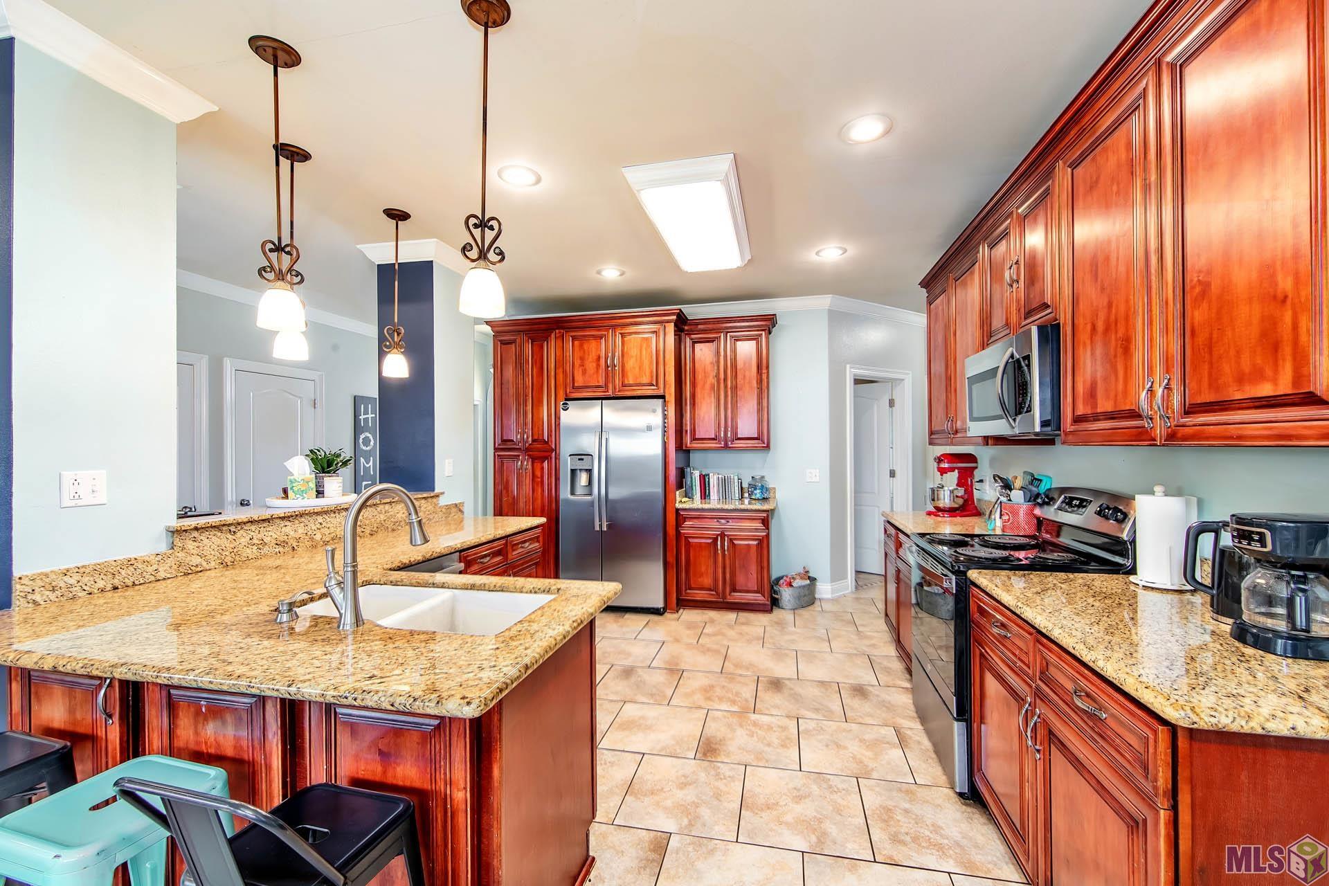 188 West 40th Street Cut Off, LA 70345 - Photo 3 of 19