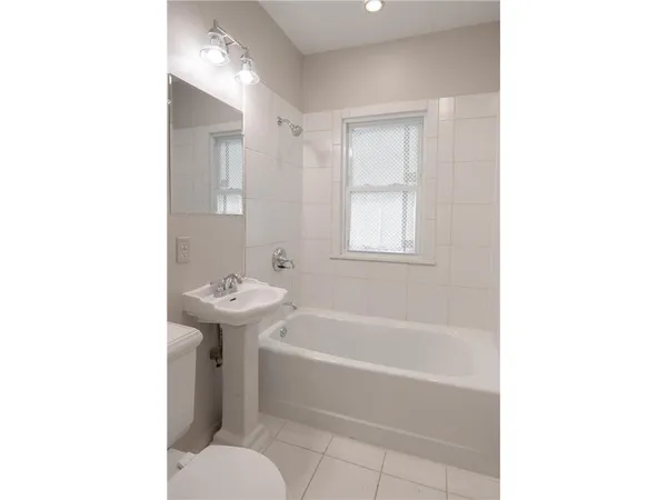 $2,350 | 3555 North Queen Avenue, Minneapolis, MN 55412