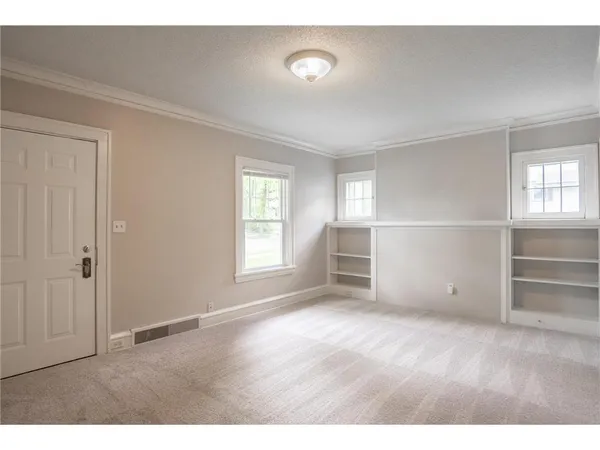 $2,350 | 3555 North Queen Avenue, Minneapolis, MN 55412