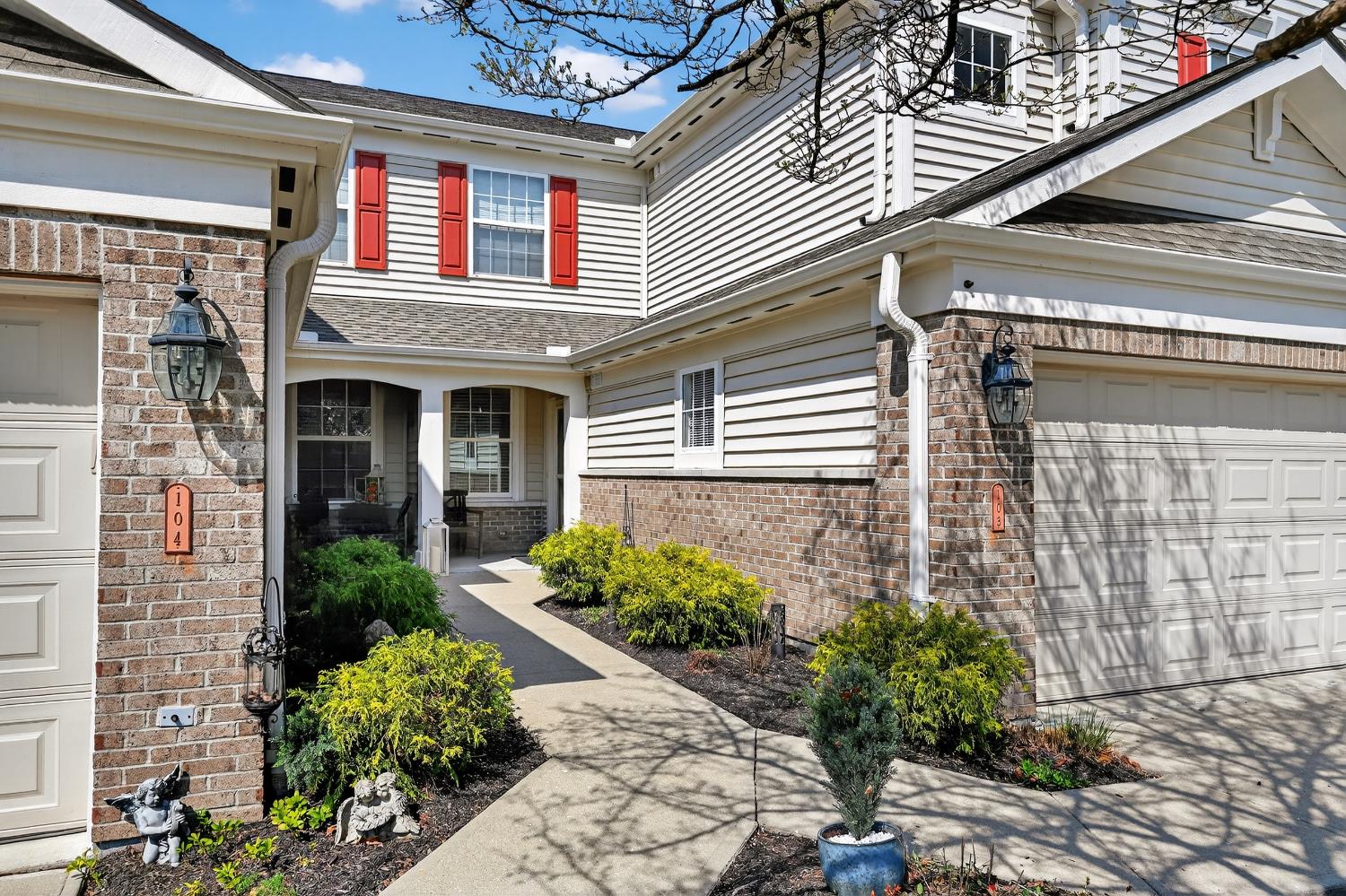 103 Riverscape Court Lawrenceburg, IN 47025 - Photo 2 of 45