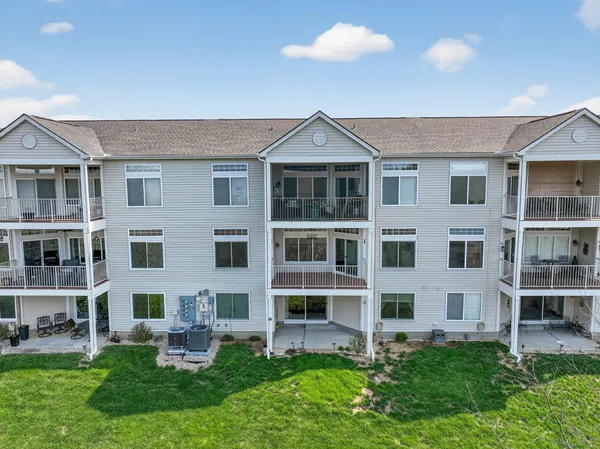$389,900 | 103 Riverscape Court, Lawrenceburg, IN 47025