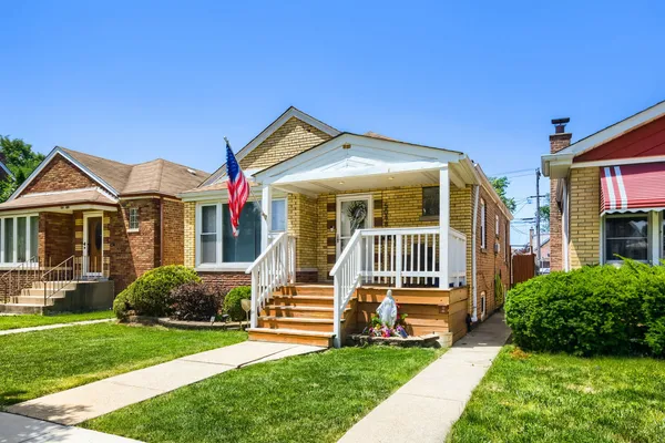 $360,000 | 5048 South Leamington Avenue, Chicago, IL 60638