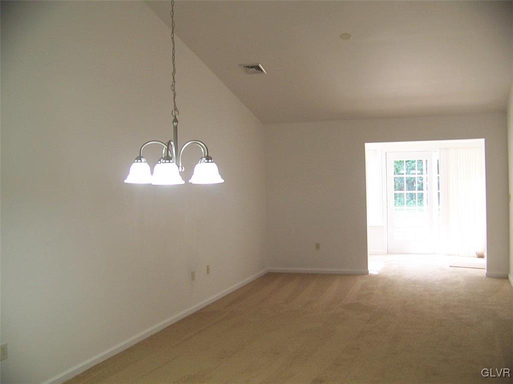 1472 Upstream Farm Road Easton, PA 18040 - Photo 6 of 14 Gallery Image 6