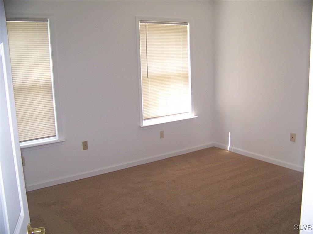 1472 Upstream Farm Road Easton, PA 18040 - Photo 7 of 14 Gallery Image 7