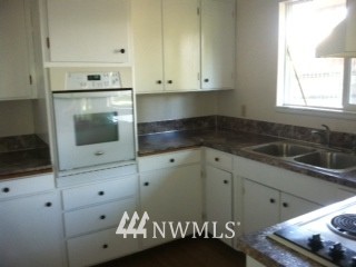 11624 Holden Road Southwest Lakewood, WA 98498 - Photo 4 of 9 Gallery Image 4