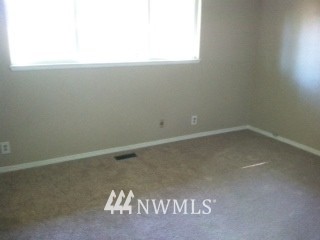 11624 Holden Road Southwest Lakewood, WA 98498 - Photo 8 of 9 Gallery Image 8
