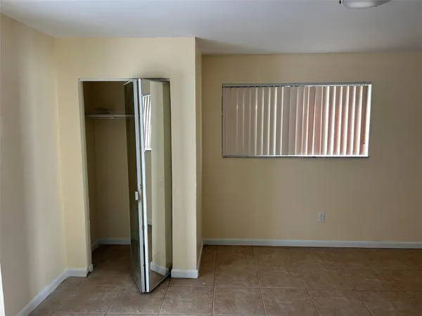 $2,700 | 4622 Holly Lake Drive, Unit 4622, Lake Worth, FL 33463