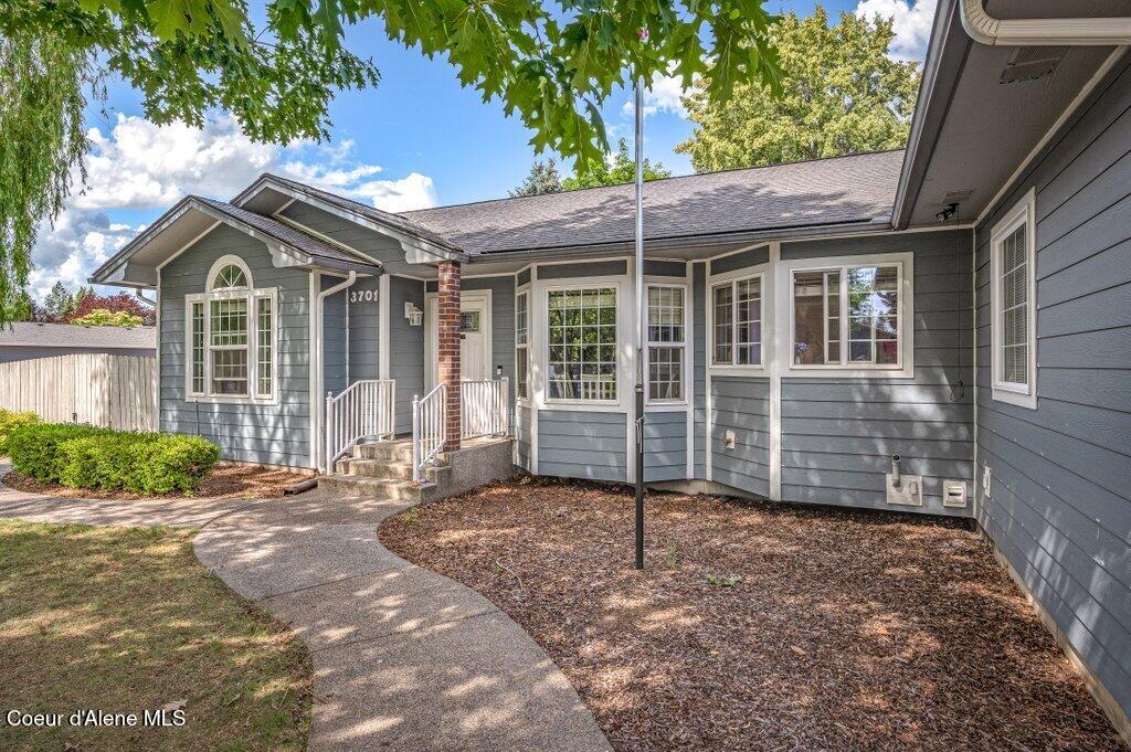 3701 Belmont Road Coeur D'Alene, ID 83815 - Photo 6 of 49 --6.jpg-SMALL