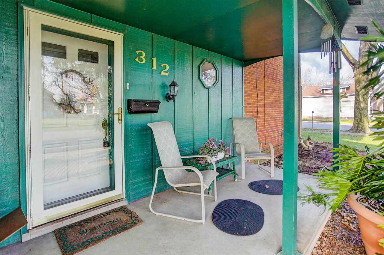 312 East Main Street Butler, IN 46721 - Photo 3 of 33