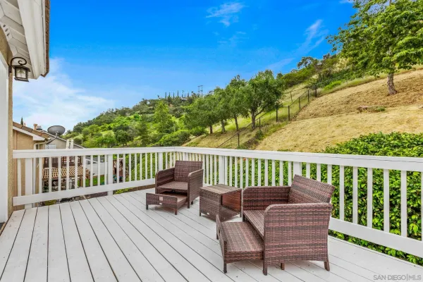 $939,000 | 2061 Vintage, Escondido, CA 92027