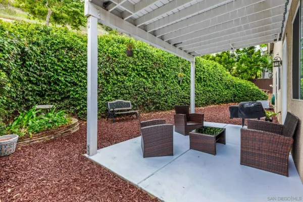 $939,000 | 2061 Vintage, Escondido, CA 92027