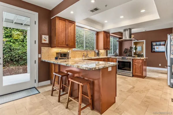 $939,000 | 2061 Vintage, Escondido, CA 92027