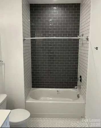 $1,950 | 19546 Greentree Way, Unit 203, Cornelius, NC 28031