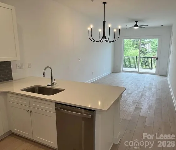 $1,950 | 19546 Greentree Way, Unit 203, Cornelius, NC 28031