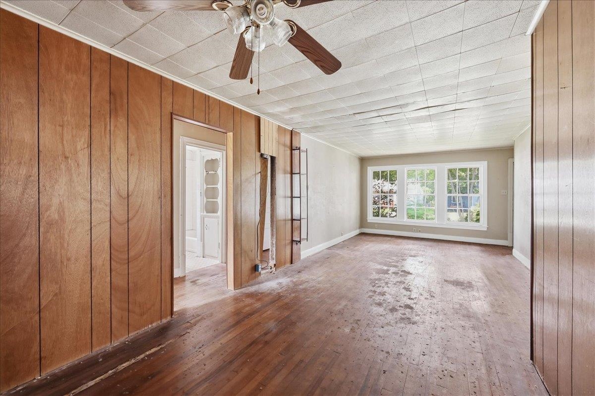 550 24th Street Beaumont, TX 77706 - Photo 5 of 19