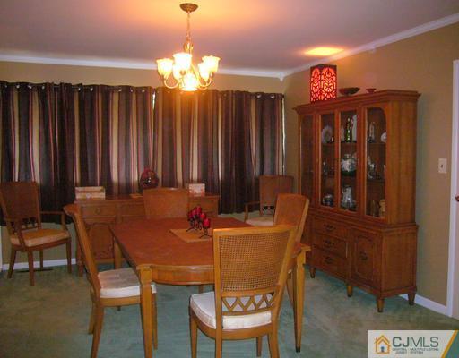 21 Winant Road Kendall Park, NJ 08824 - Photo 4 of 19 Gallery Image 4