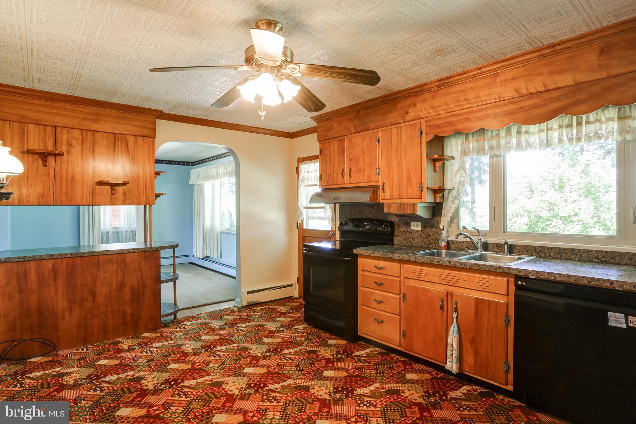 50 Foreman Road Elizabethtown, PA 17022 - Photo 6 of 36 Kitchen
