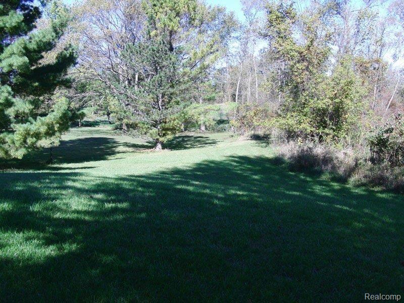 12222 Holtforth Road Fenton, MI 48430 - Photo 19 of 22