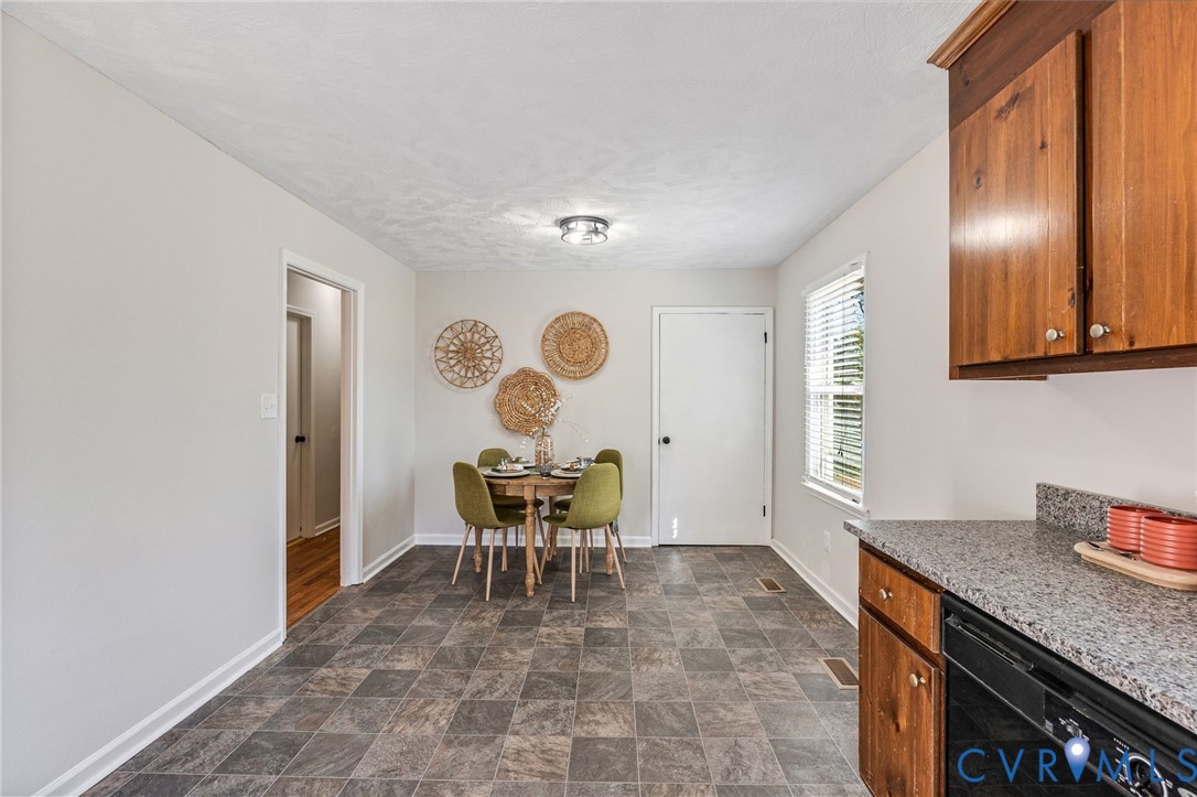 18517 Depot Road McKenney, VA 23872 - Photo 7 of 20